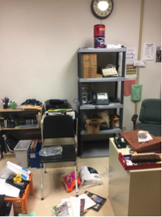 office 3-1 messy desk